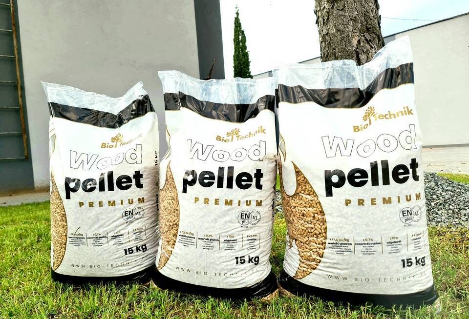 Wood pellet